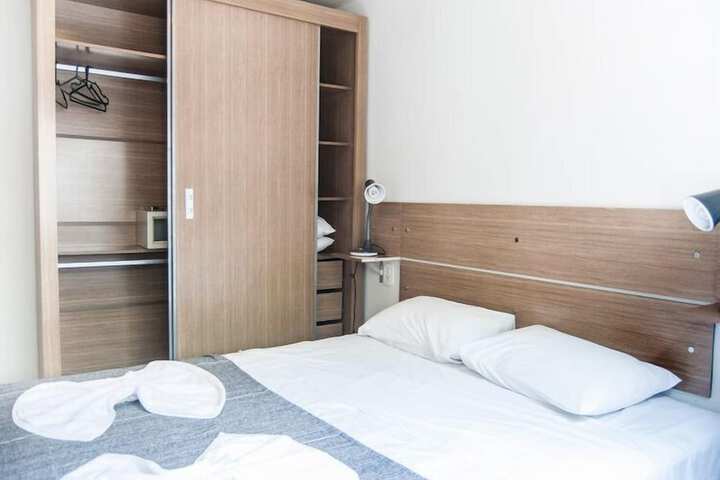 Room 4 of 50