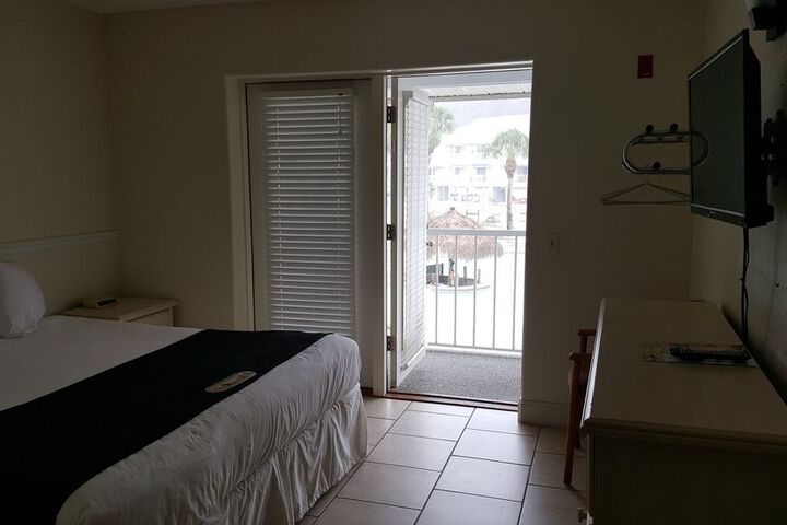 Room 11 of 45