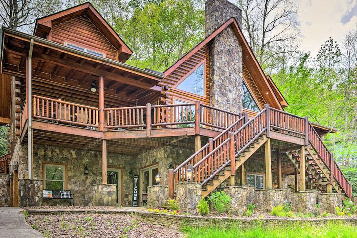 Hike Fish & Golf: Burnsville Retreat w / Deck!
