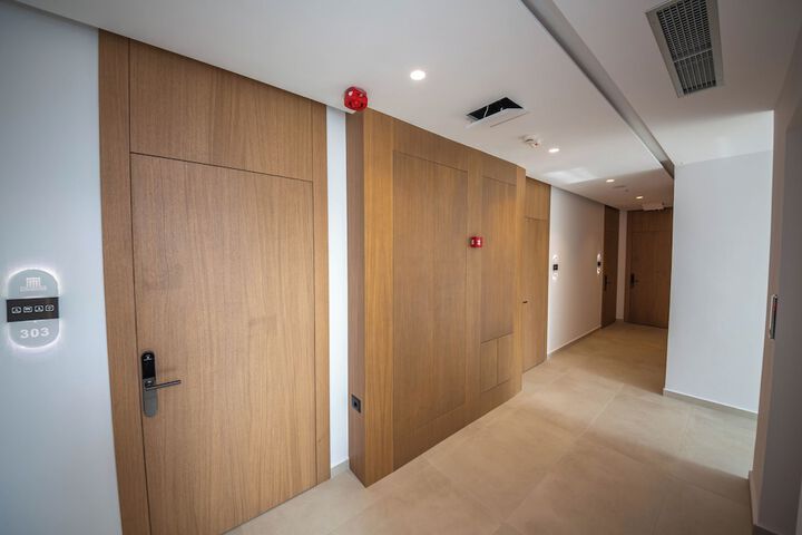 Ballroom/Hall 32 of 38