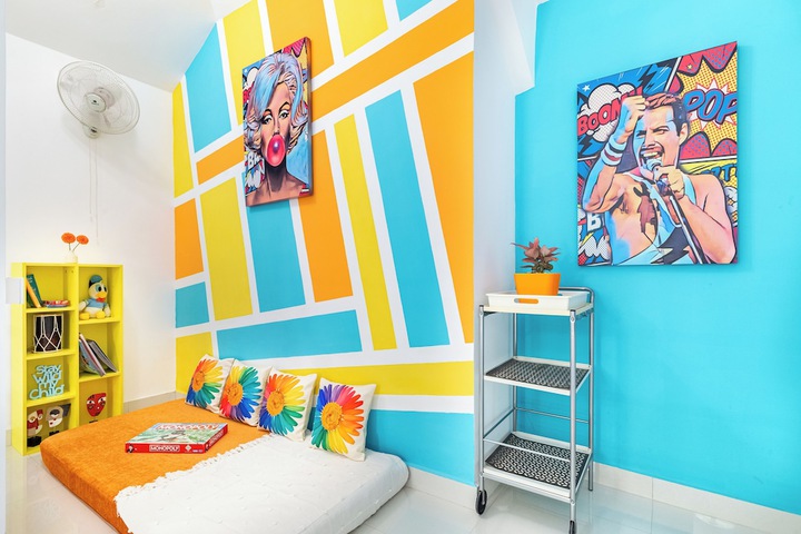 Room 320 of 682
