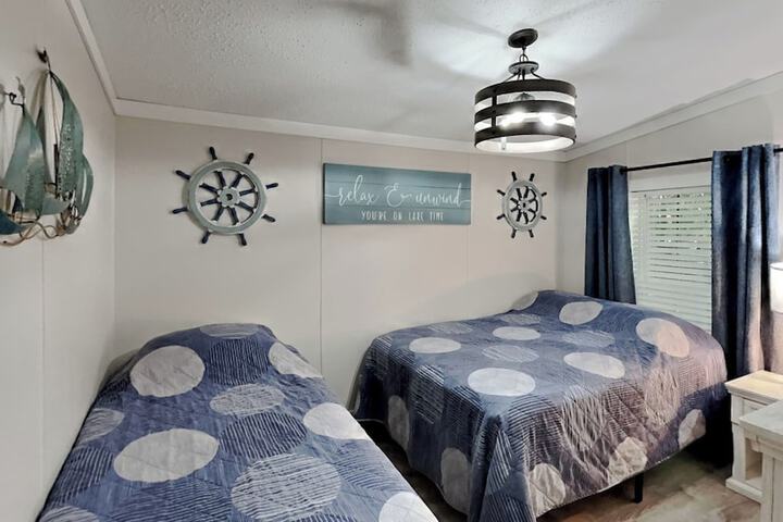 Room 3 of 47
