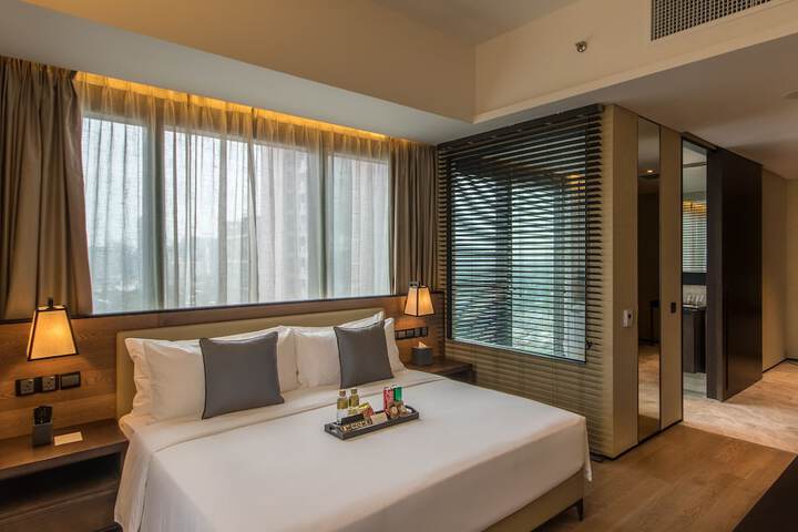Room 10 of 63