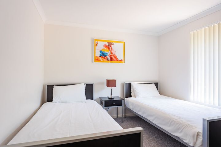 Room 55 of 239