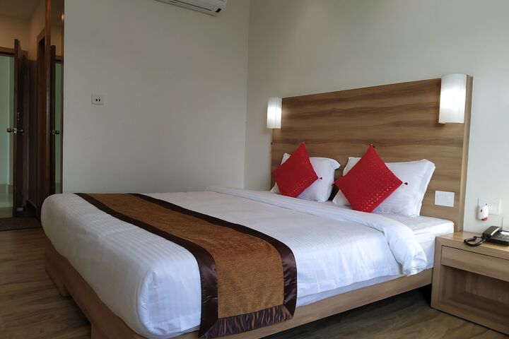 Room 12 of 50