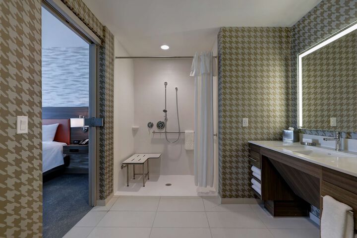 Bathroom shower