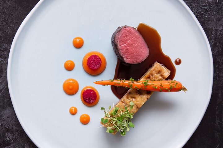 Dining 34 of 52