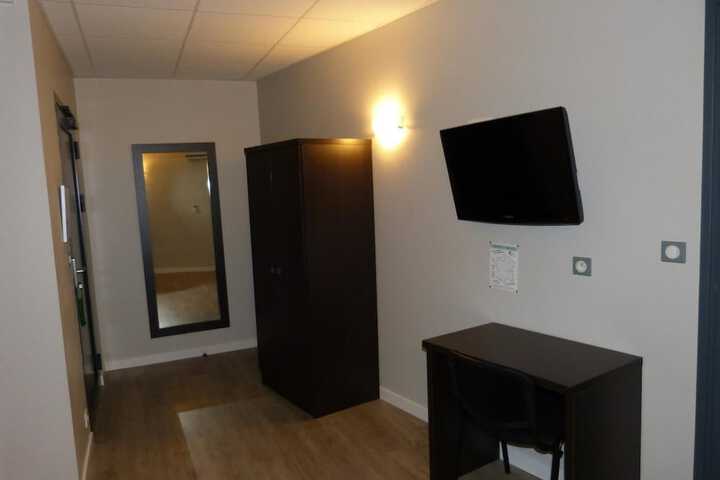 Room 21 of 60