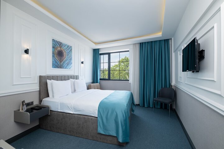 Room 22 of 49