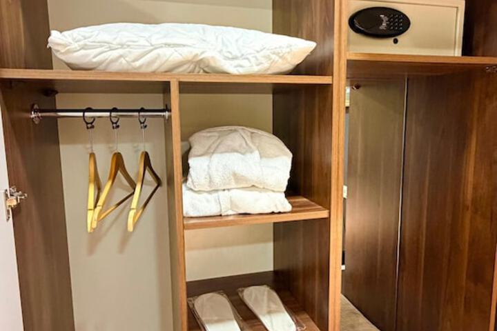 Room 137 of 240