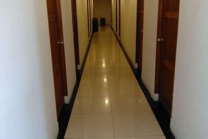 Ballroom/Hall 18 of 23