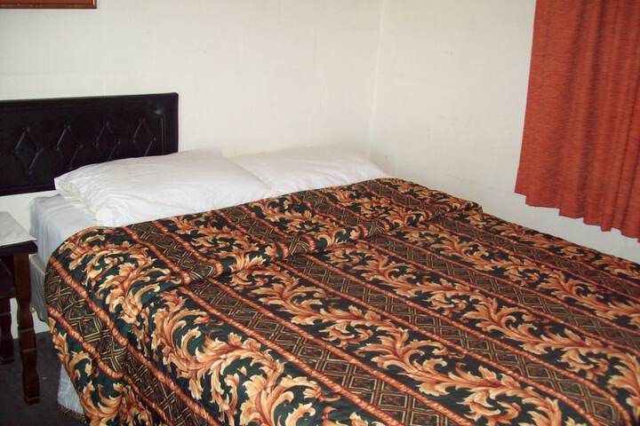 Room 7 of 40