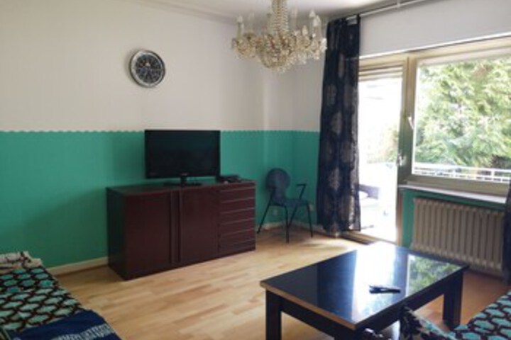 Room 4 of 10