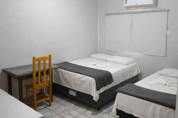 Room 3 of 27