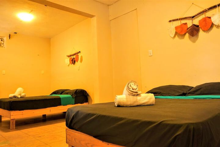 Room 10 of 33