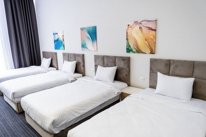Room 2 of 19