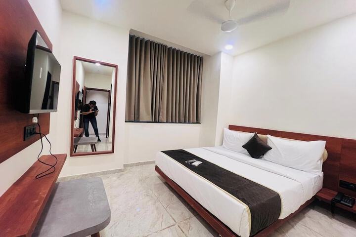 Room 20 of 27