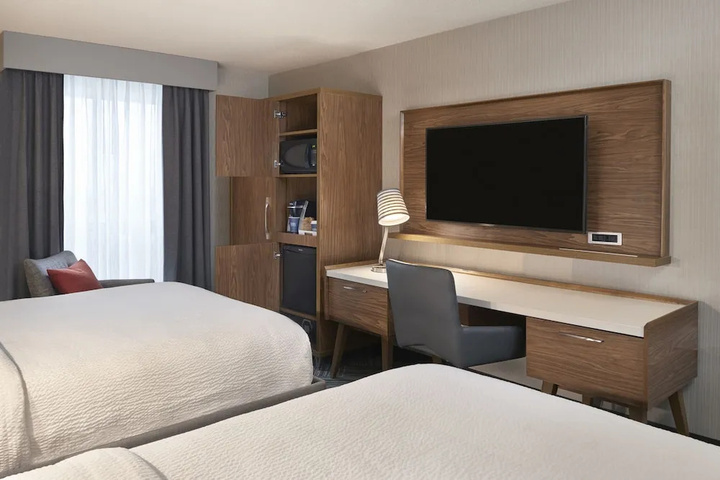 Room 3 of 3