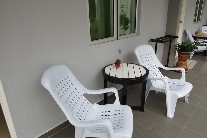 Room 13 of 25