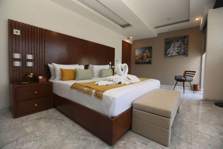 Room 6 of 74
