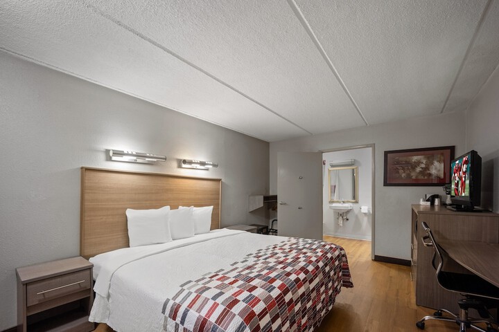 Room 10 of 27