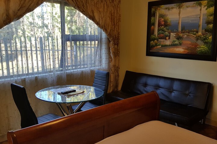 Room 8 of 38