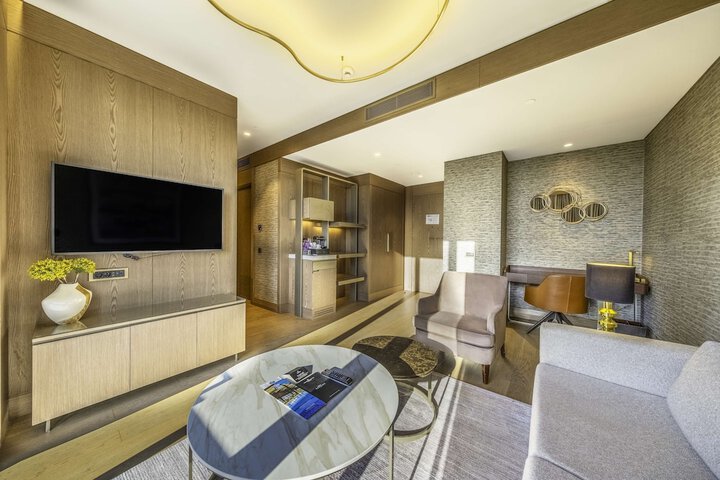 Room 51 of 202