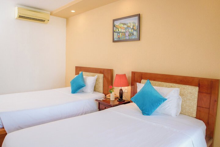 Room 14 of 53