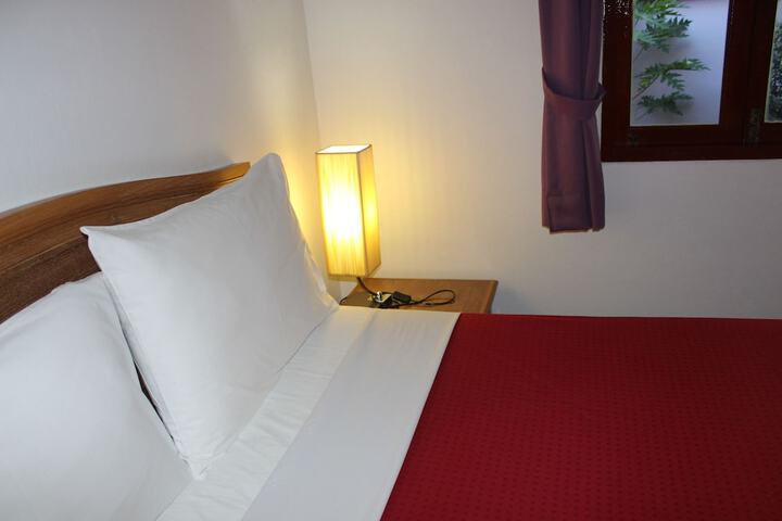 Room 4 of 71