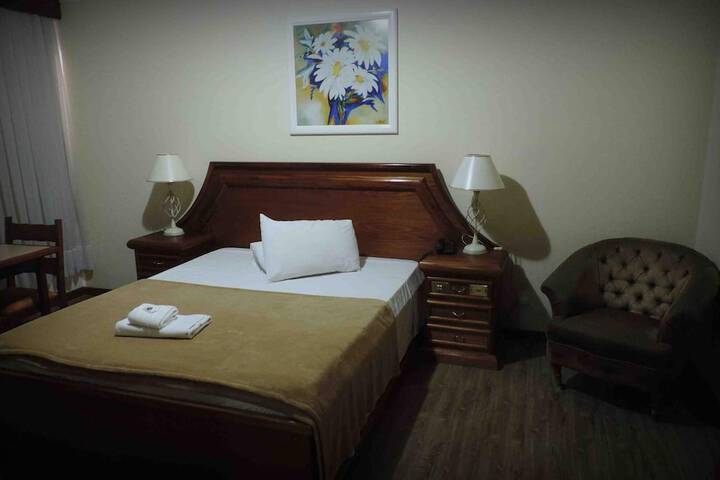 Room 5 of 17
