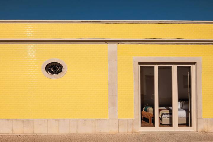 Hotel 65 of 82