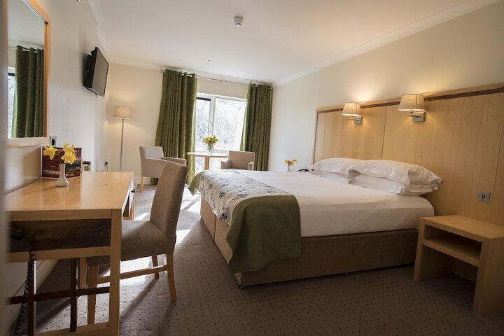 Room 10 of 43