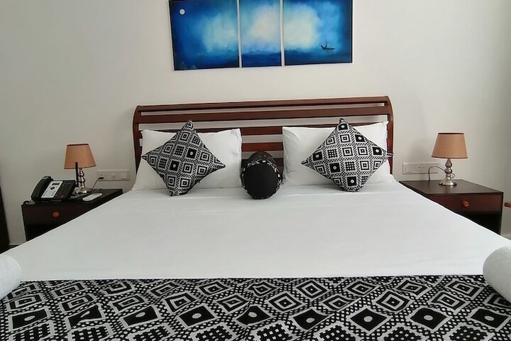 Room 5 of 31