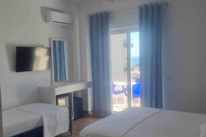 Room 25 of 59