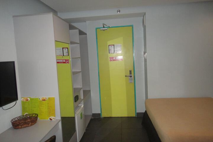Room 8 of 54