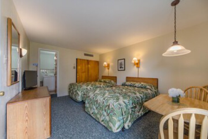 Room 76 of 216