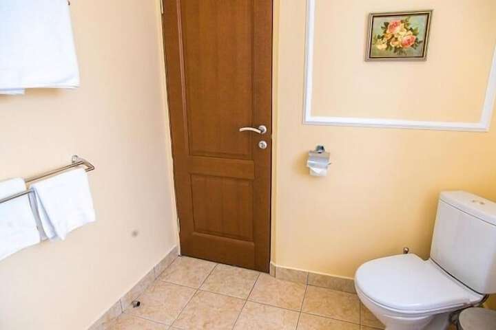Room 63 of 93