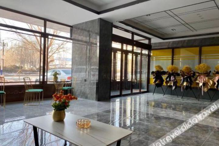 Hotel Interior 14 of 28