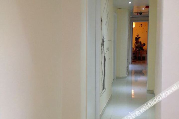 Juliet Modern Hotel