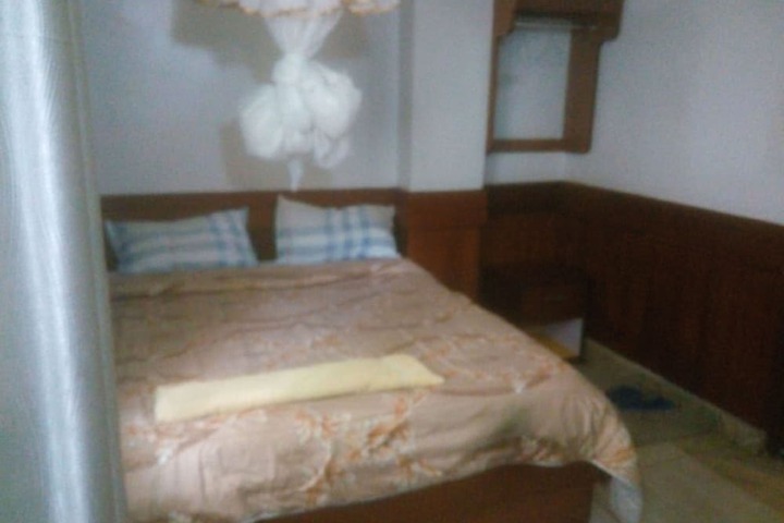 Room 14 of 20