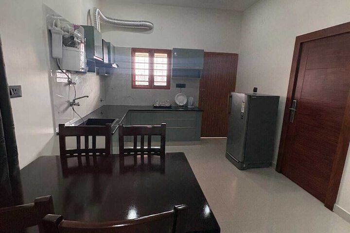 Room 6 of 24