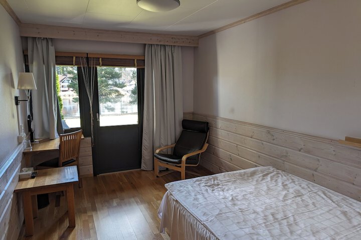 Room 9 of 25
