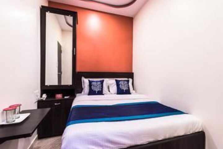 Room 15 of 22