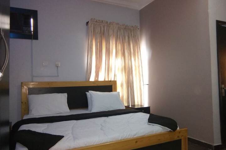 Room 6 of 23
