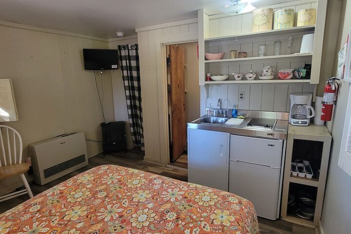 Room 7 of 212