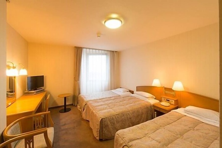 Room 15 of 25