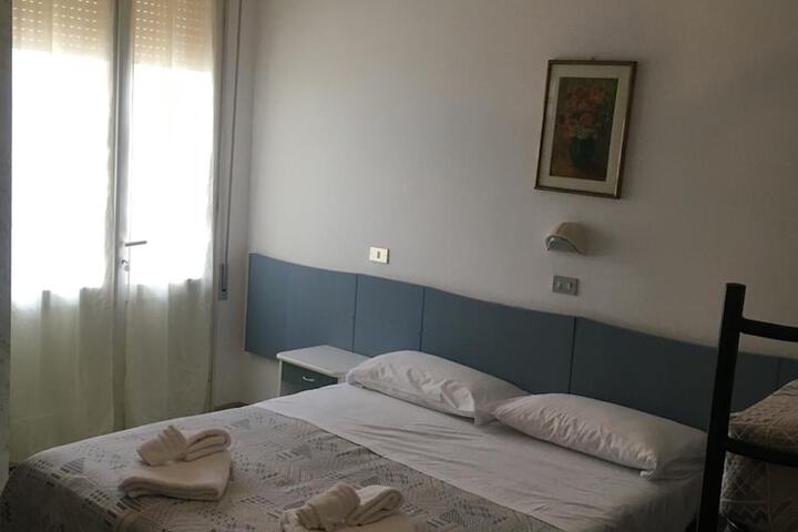 Room 12 of 45