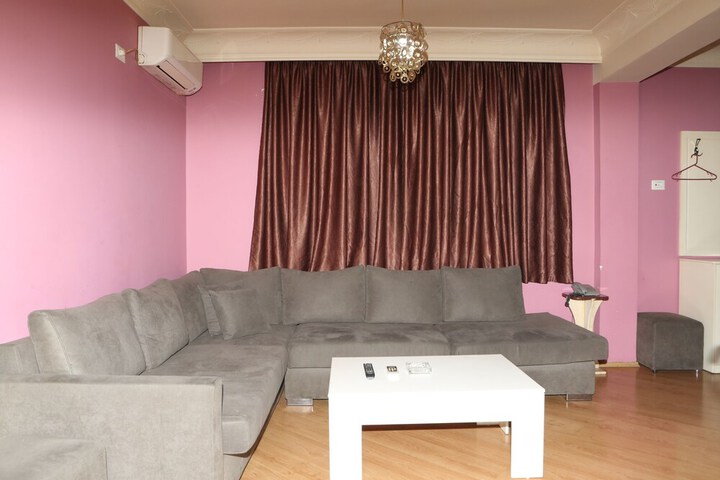 Room 7 of 26