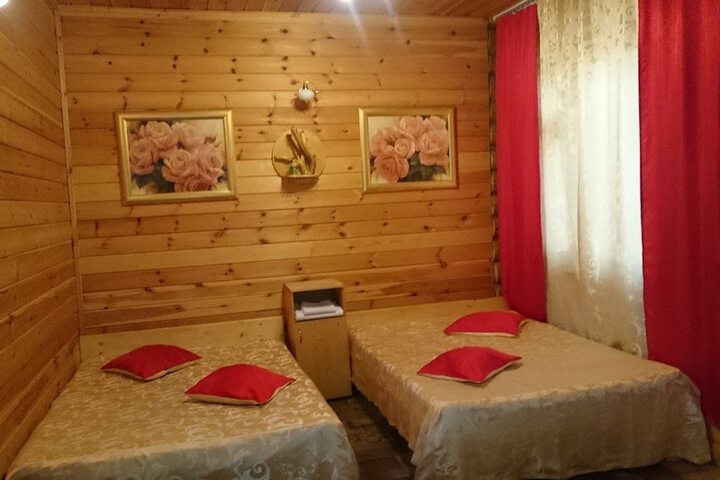 Room 11 of 24