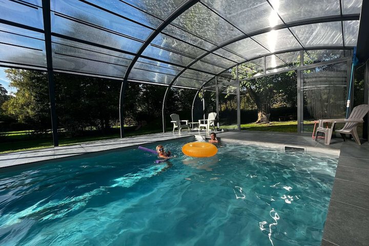 Pool 25 of 38